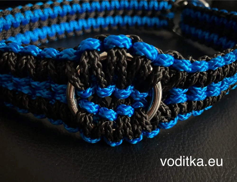 Pletený polostahovací obojek - široký_modro-černý