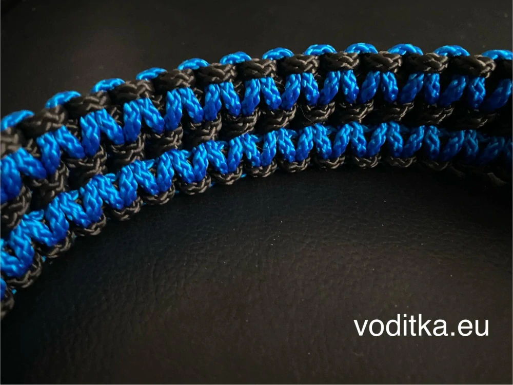Pletený polostahovací obojek - široký_modro-černý